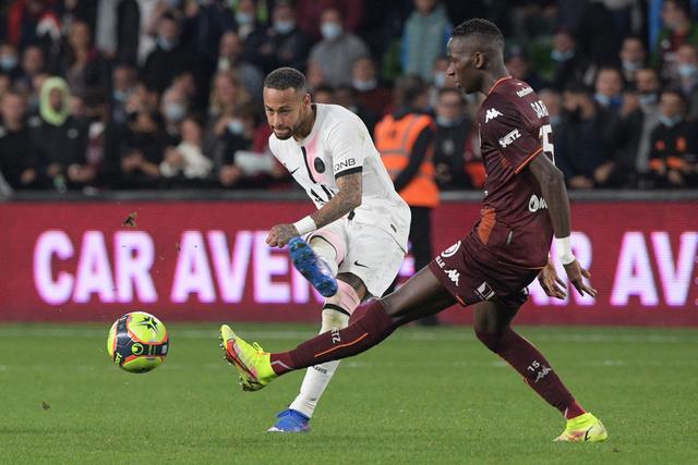 东契奇35+10哈登乔治低迷 独行侠大胜快船3-2